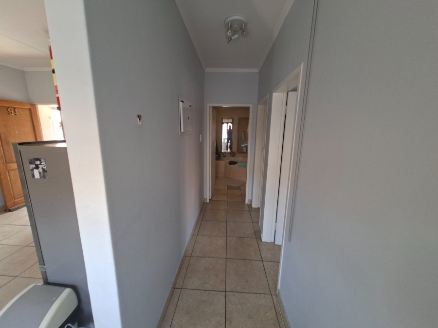2 Bedroom Property for Sale in Bult South North West